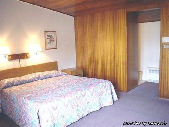 Budget Host Melody Lane Motel Raton